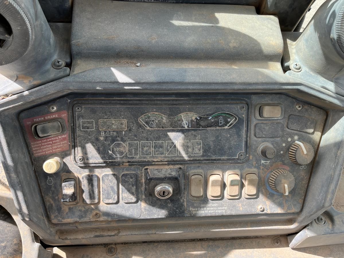 ./imagenes/INVOICE/2019/17526/RETROEXCAVADORA JOHN DEERE 310G (12).JPG